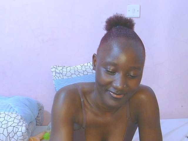 Sexylucia5 live cam on BongaCams