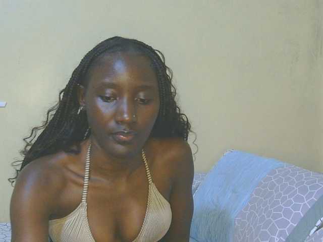 Sexylucia5 live cam on BongaCams