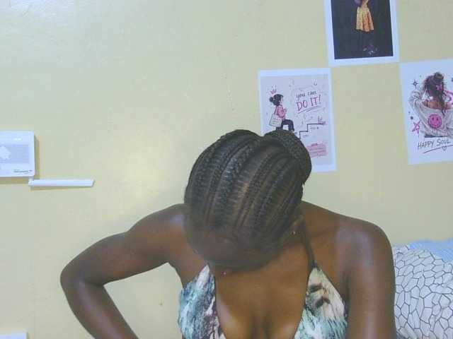 Sexylucia5 — live female cam