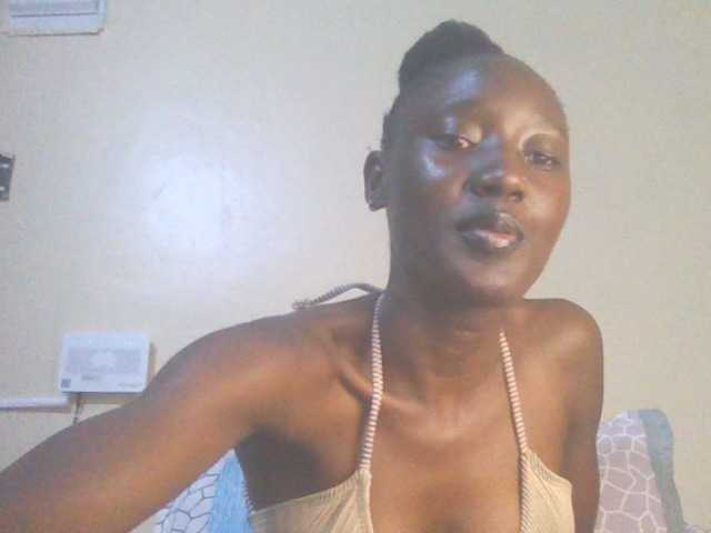 Sexylucia5 live cam on BongaCams
