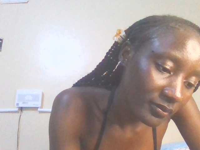 Sexylucia5 live webcam show