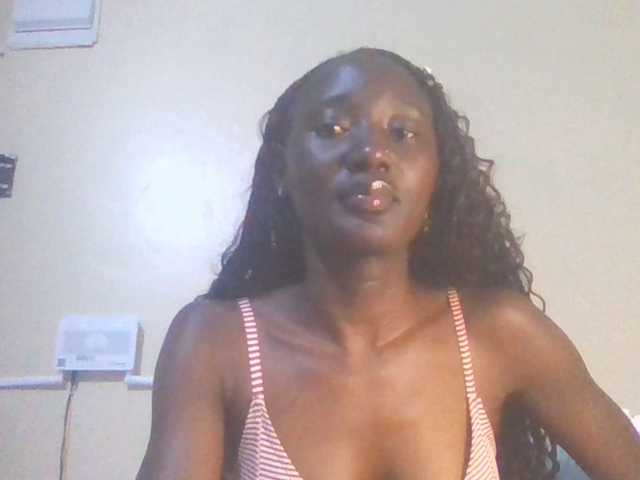 Sexylucia5 live cam on BongaCams