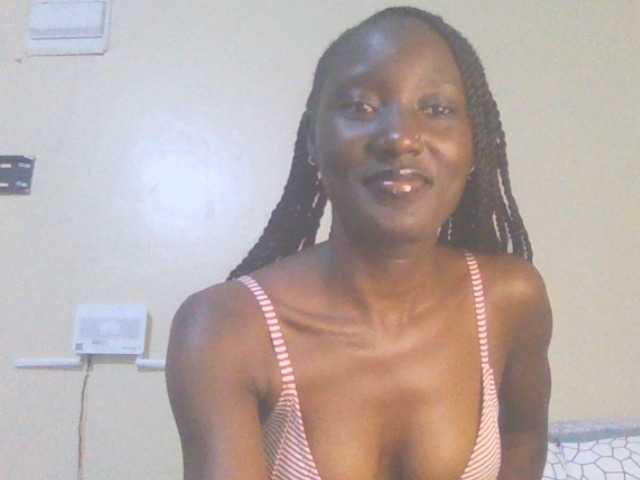 Sexylucia5 live cam on BongaCams