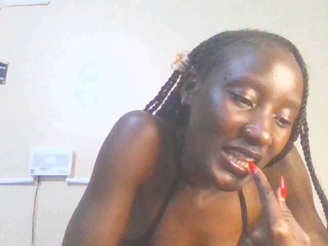 Sexylucia5 live cam on BongaCams