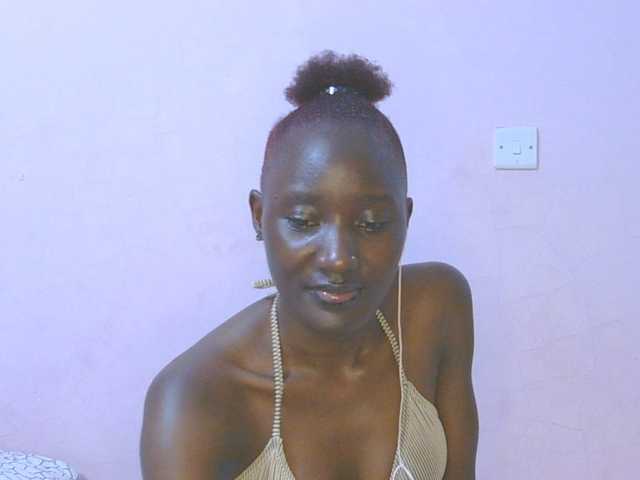 Sexylucia5 live cam on BongaCams