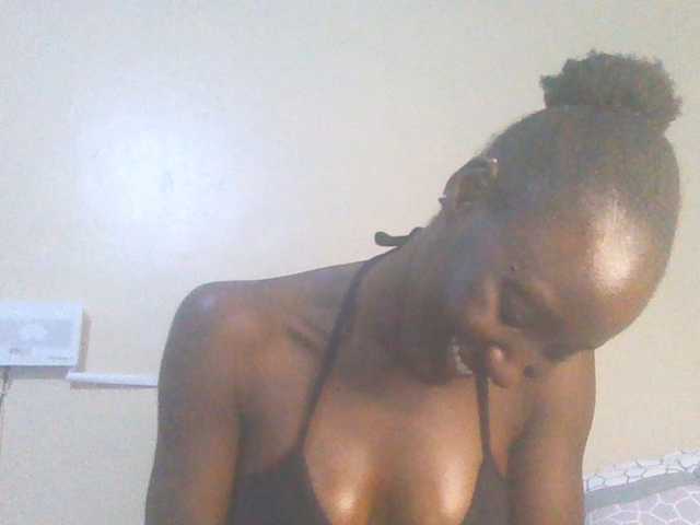 Sexylucia5 live cam on BongaCams