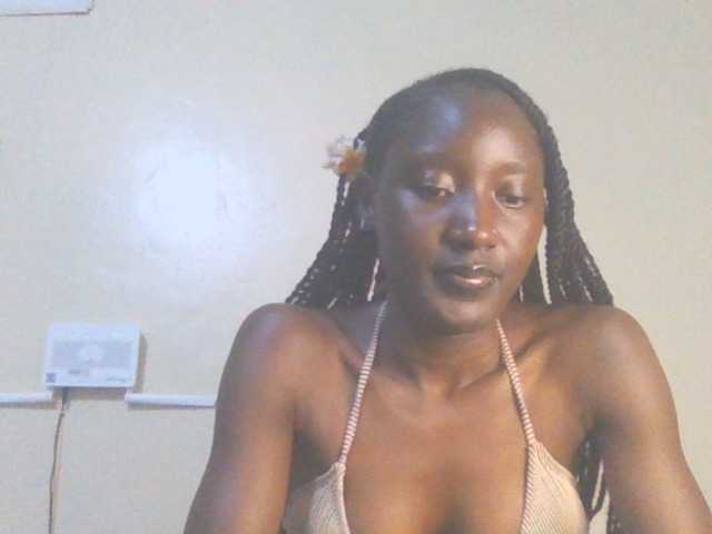 Sexylucia5 live webcam show