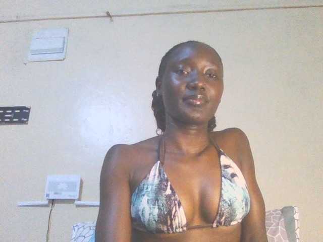 Sexylucia5 live cam preview