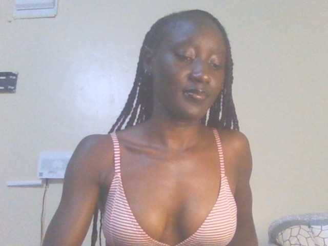 Sexylucia5 live cam on BongaCams
