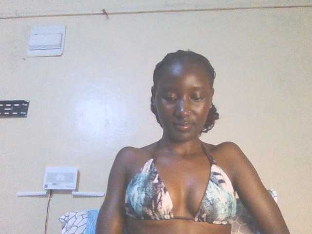 Sexylucia5 live cam preview