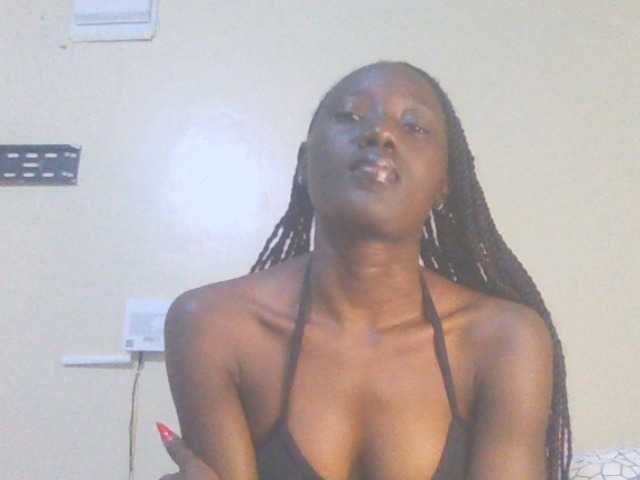 Sexylucia5 live cam on BongaCams