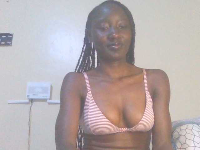Sexylucia5 live cam on BongaCams