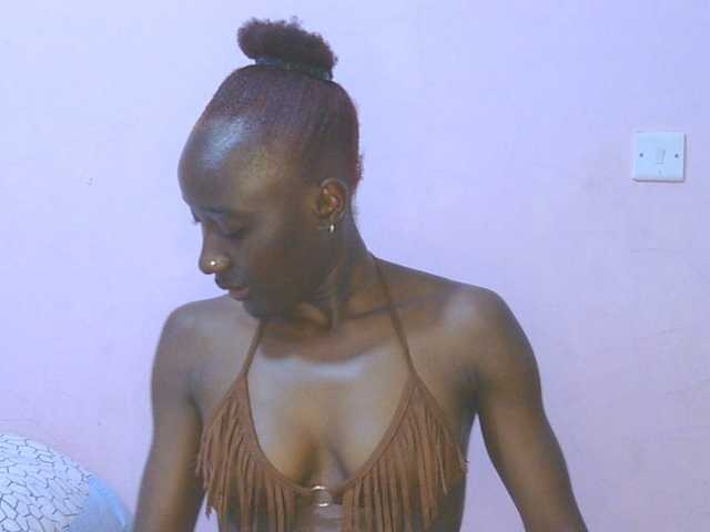 Sexylucia5 live cam on BongaCams