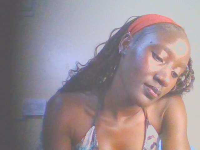 Sexylucia5 live cam on BongaCams