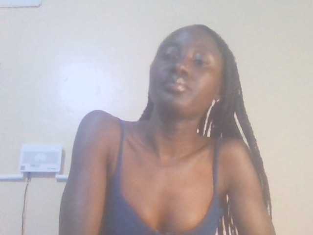 Sexylucia5 live cam on BongaCams