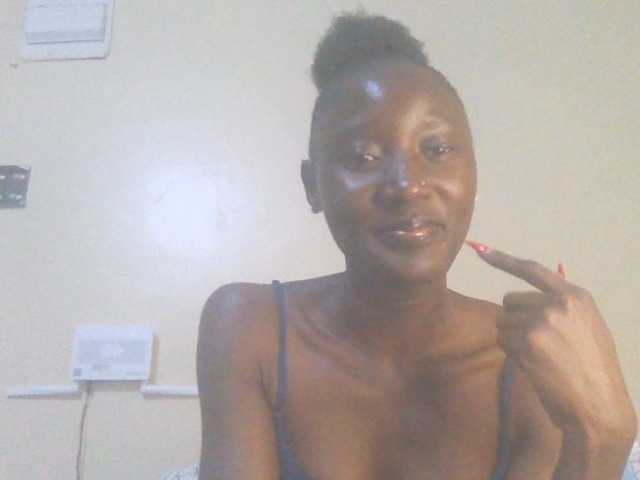 Sexylucia5 live cam on BongaCams