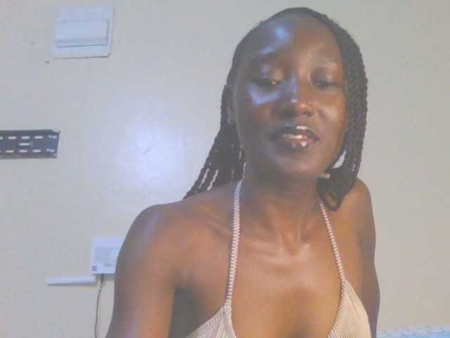 Sexylucia5 live cam on BongaCams
