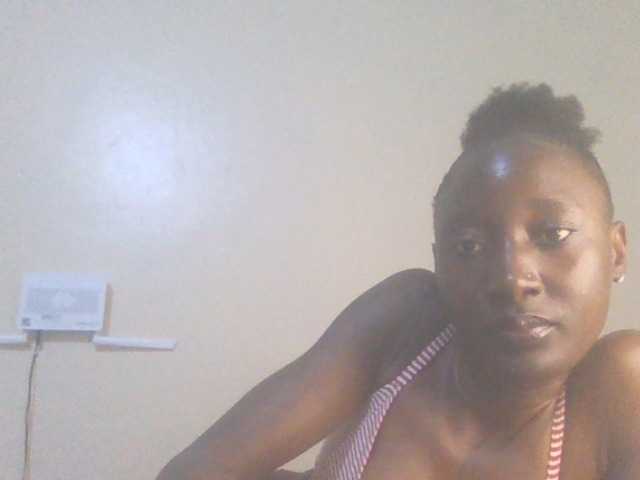 Sexylucia5 live cam on BongaCams