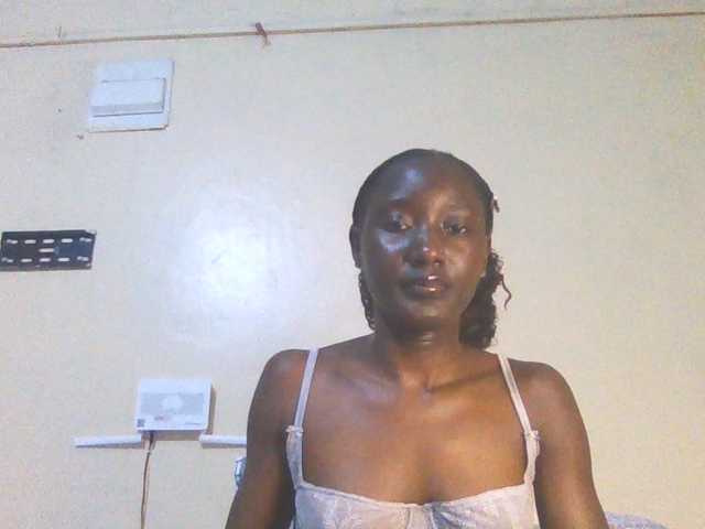 Sexylucia5 live cam on BongaCams