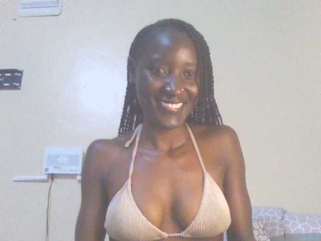 Sexylucia5 live cam on BongaCams