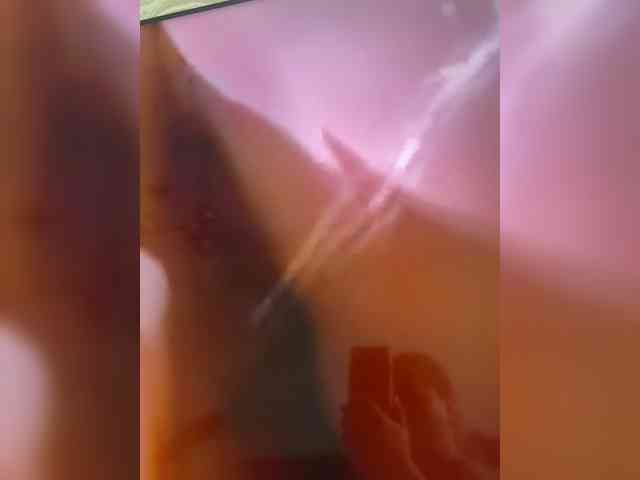 LoisLivvy webcam