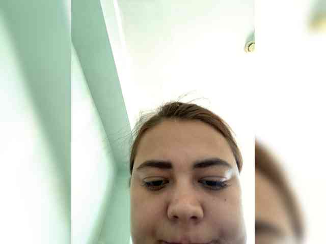 LoisLivvy webcam