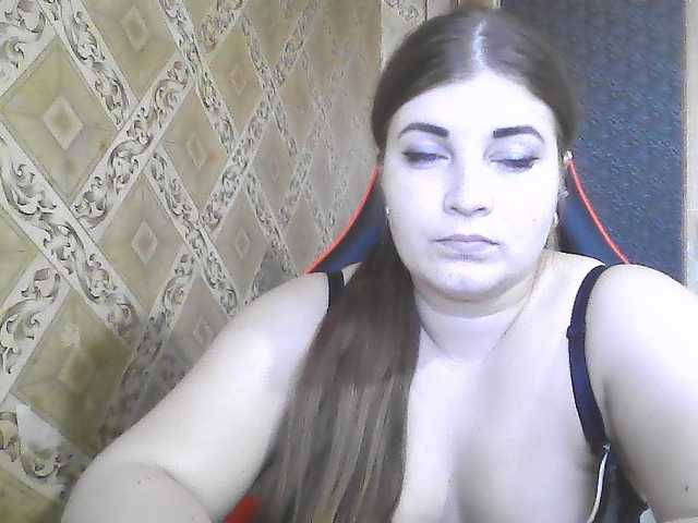 ElizabethMeow live cam on BongaCams