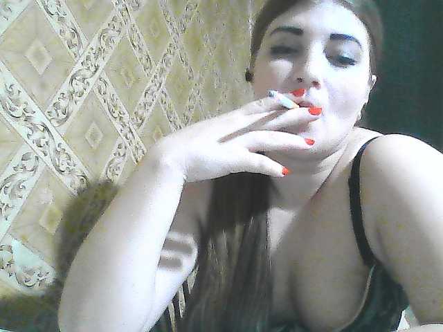 ElizabethMeow live cam on BongaCams