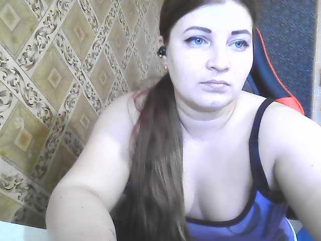 ElizabethMeow live cam on BongaCams