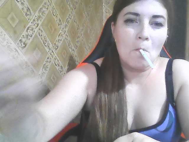 ElizabethMeow live cam on BongaCams