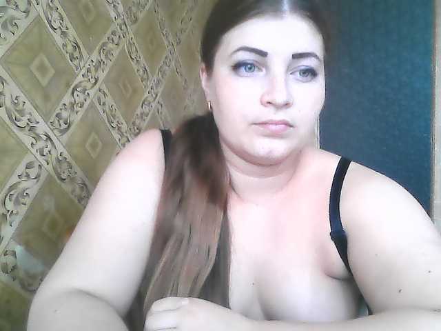 ElizabethMeow live cam on BongaCams