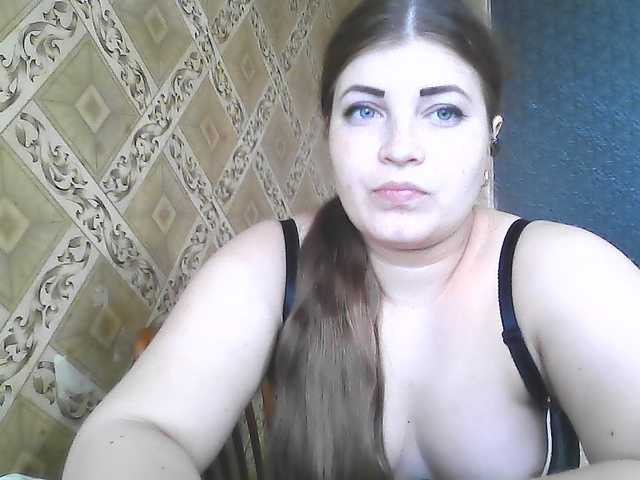 ElizabethMeow live cam on BongaCams