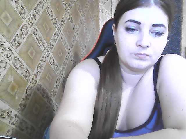 ElizabethMeow live cam on BongaCams