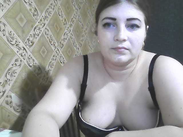 ElizabethMeow live cam on BongaCams