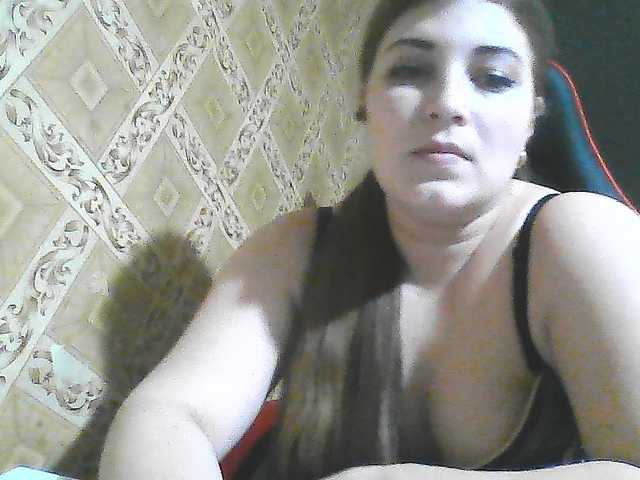 ElizabethMeow live cam on BongaCams