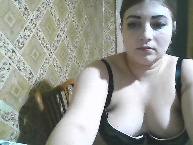ElizabethMeow live cam on BongaCams