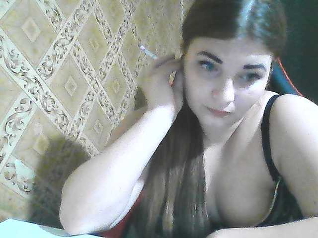 ElizabethMeow live cam on BongaCams
