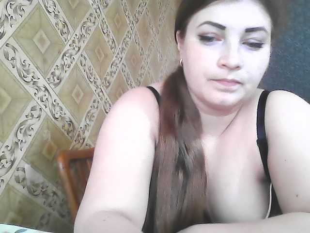 ElizabethMeow live cam on BongaCams