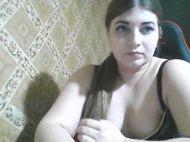 ElizabethMeow live cam on BongaCams