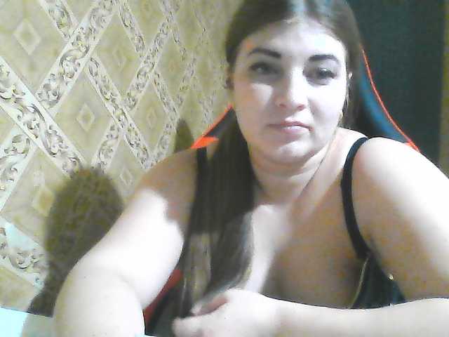 ElizabethMeow live cam on BongaCams