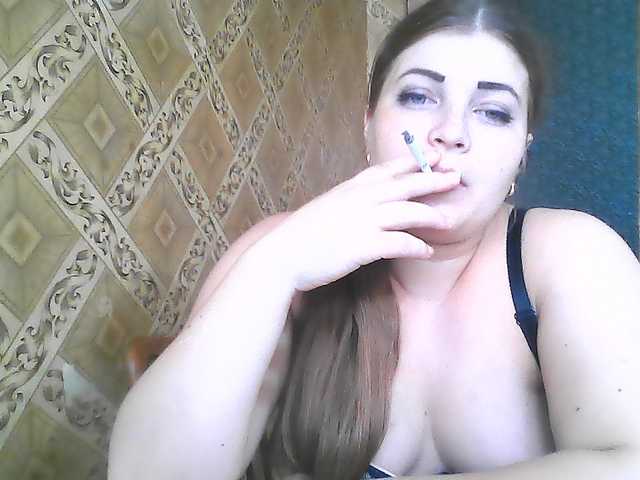 ElizabethMeow live cam on BongaCams