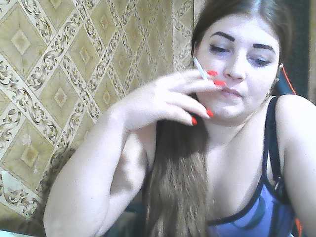 ElizabethMeow — live female cam