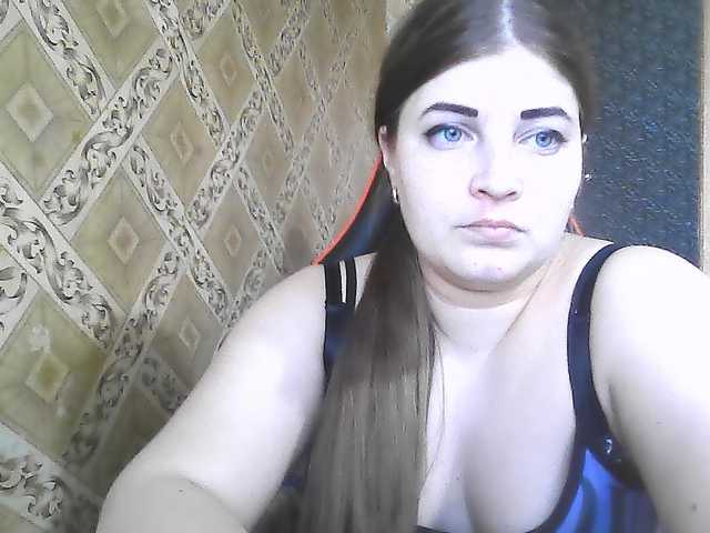 ElizabethMeow — live female cam