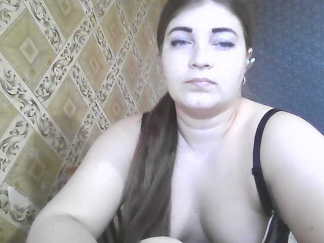 ElizabethMeow live cam on BongaCams
