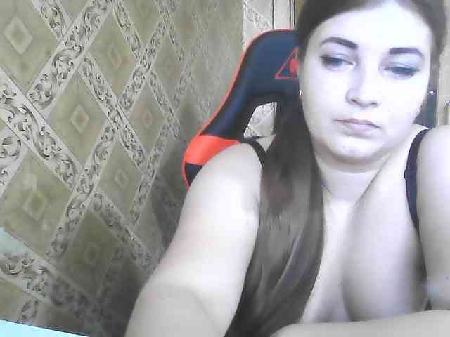 ElizabethMeow webcam