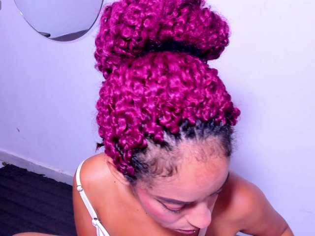 melani-hot1 live cam on BongaCams