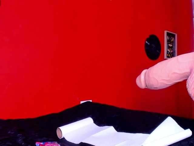 melani-hot1