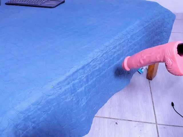 melani-hot1 live cam on BongaCams