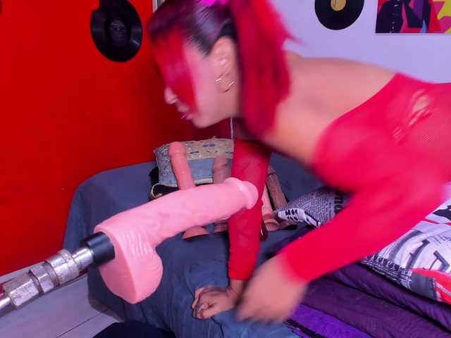 melani-hot1 live webcam show
