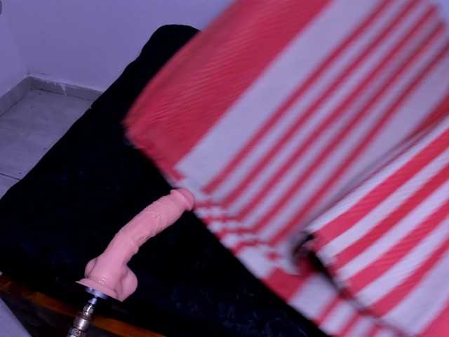 melani-hot1 live cam preview